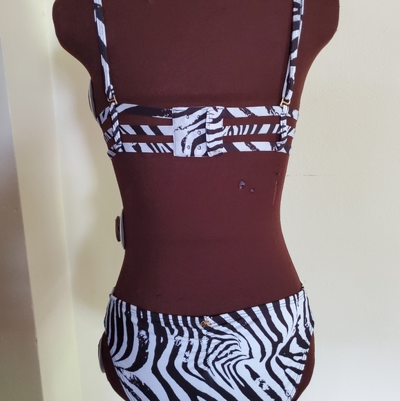 🦓PilyQ Beaded Zebra Bikini - Picture 4 of 11